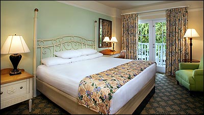 Bedroom-king bed